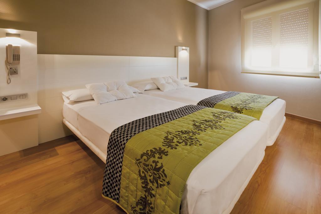 Hotel Fuente El Cura แซกส์ ภายนอก รูปภาพ